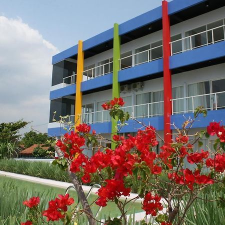 Jepara Beach Hotel Exterior foto
