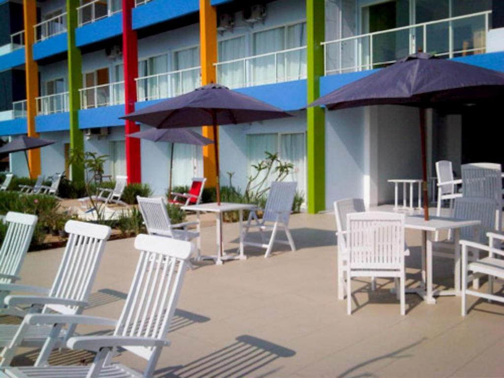 Jepara Beach Hotel Exterior foto