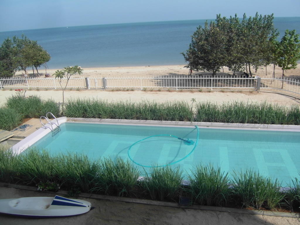 Jepara Beach Hotel Exterior foto